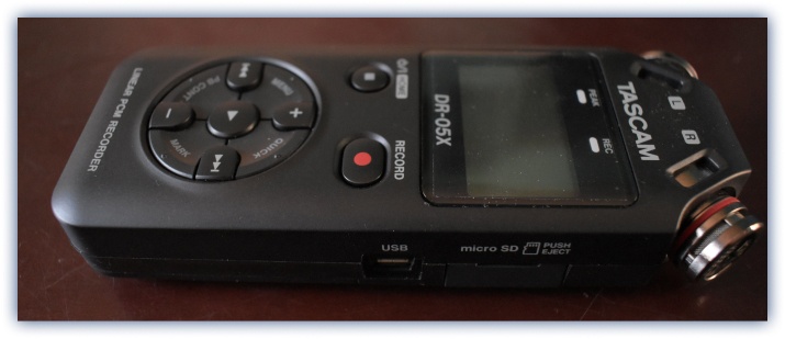 Tascam DR-05X Compared Zoom H1n : Tascam-DR-05X
